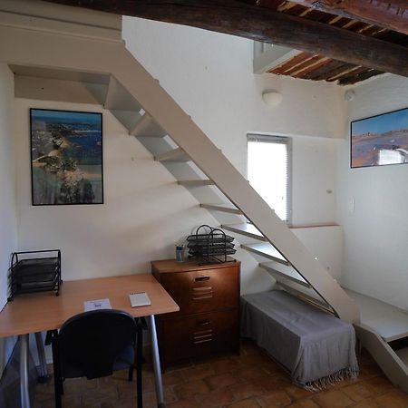 Maison De Village Provencal Ventabren Esterno foto